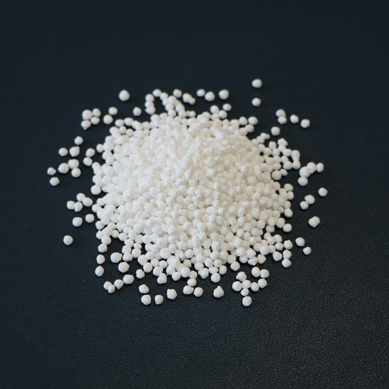 Urea (46% N)